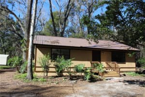 220 Hickory St, BROOKSVILLE