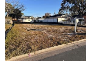 1743 New Hampshire Ave Ne, ST PETERSBURG