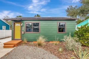 851 53rd Ter N, ST PETERSBURG