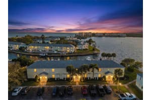 5011 Starfish Dr Se #d, ST PETERSBURG