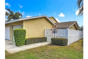 6747 Cape Hatteras Way Ne #4, ST PETERSBURG