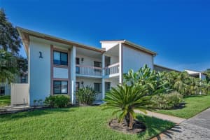 103 Lakeview Pl, OLDSMAR
