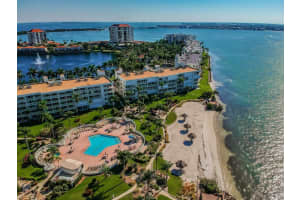 6061 Bahia Del Mar Cir #448, ST PETERSBURG