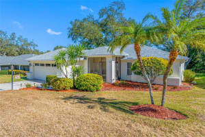1611 Highland Club Ln, PALM HARBOR