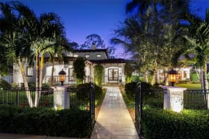 815 15th Ave Ne, ST PETERSBURG