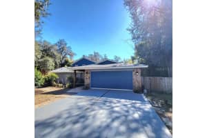 28800 Walker Dr, WESLEY CHAPEL