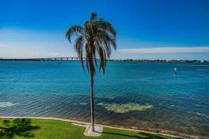 6105 Bahia Del Mar Cir #382, ST PETERSBURG