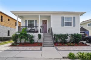 154 E Spruce St, TARPON SPRINGS