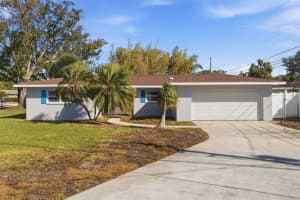 7891 1st St Ne, ST PETERSBURG