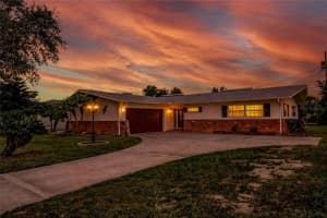 13883 Jamaica Dr, SEMINOLE