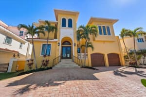 903 Harbor Dr, BELLEAIR BEACH