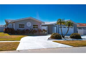 14898 Crown Dr, LARGO