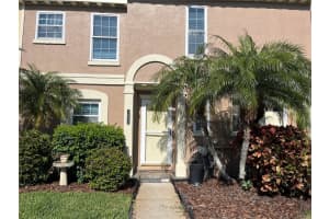 1512 Chateaux De Ville Ct, CLEARWATER