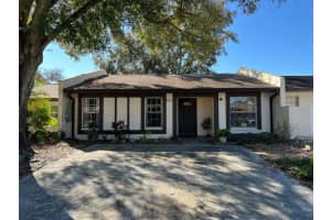 7715 Willow Park Dr, TEMPLE TERRACE