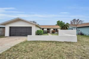 2369 Covington Dr, CLEARWATER