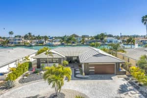 795 Capri Blvd, TREASURE ISLAND