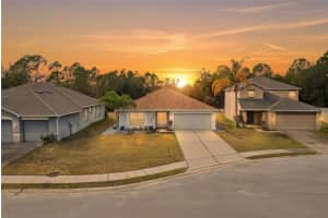 8310 Porch Ct, LAKELAND