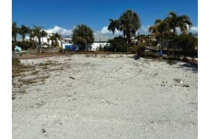 600 Jungle Queen Way, LONGBOAT KEY