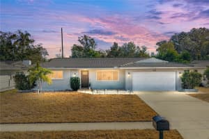 1425 Embassy Dr, CLEARWATER