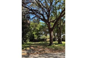 2671 61st Ave N, ST PETERSBURG