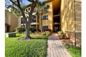 4309 Bayside Village Dr #102, TAMPA