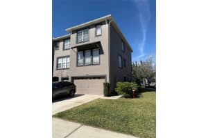 2423 Middleton Grove Dr, BRANDON