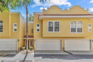 3330 Las Campos Pl, TAMPA