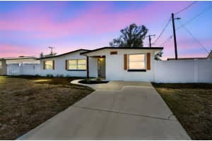 7910 W Powhatan Ave, TAMPA