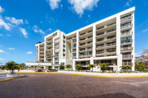 8 Belleview Blvd #108, BELLEAIR