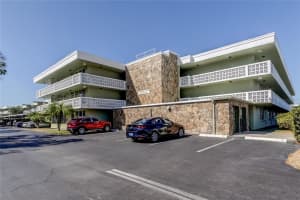 4710 Bay St Ne #204, ST PETERSBURG