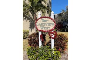 7951 58th Ave N #207, ST PETERSBURG