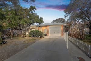 7412 S 33rd Ave S, TAMPA