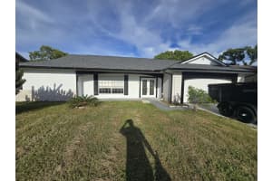 13012 Sirius Ln, HUDSON