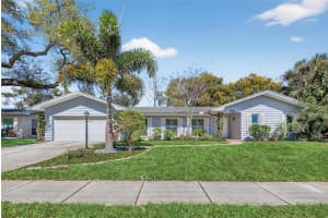 2264 St Charles Dr, CLEARWATER