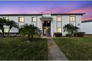 104 E Cypress Ct #104, OLDSMAR