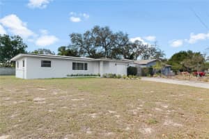 229 Andrea Dr, LARGO
