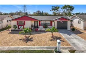 5930 Della Dr, HOLIDAY