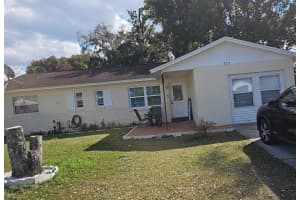 553 Robin Hill Cir, BRANDON