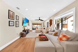 511 Longfellow Ct #d, SAFETY HARBOR