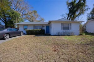 726 Fairmont Dr, BRANDON