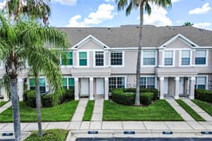 632 Kensington Lake Cir #632, BRANDON