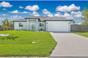 1326 Ne 7th Pl, CAPE CORAL