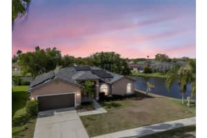 835 Christina Cir, OLDSMAR