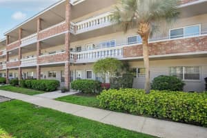 2461 Rhodesian Dr #7, CLEARWATER