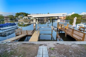 595 Westwinds Dr, PALM HARBOR