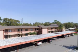 110 Lakeside Ct #110, OLDSMAR