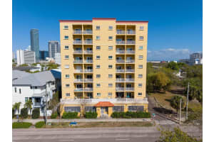 316 8th St S #402, ST PETERSBURG