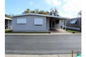 2e Pindo Palm St E, LARGO