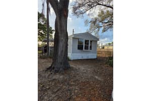 920 Brinwood Dr, SEFFNER