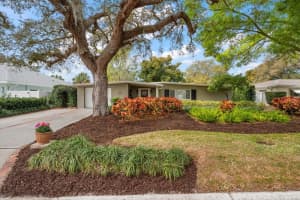 1718 Meredith Ln, BELLEAIR